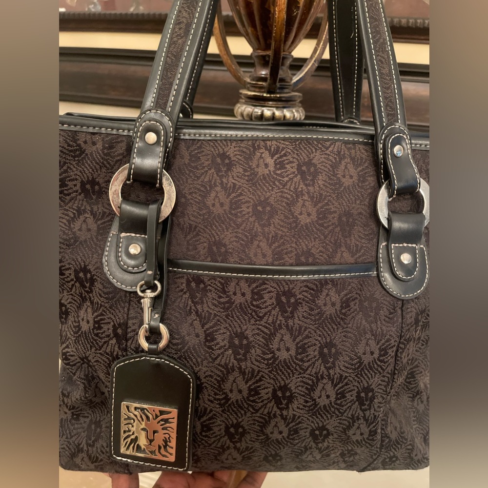Anne Klein - Picture 9 of 16
